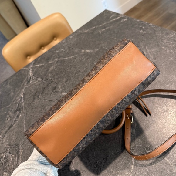 Michael Kors Austen signature logo canvas satchel bag purse brown - Picture 7 of 12